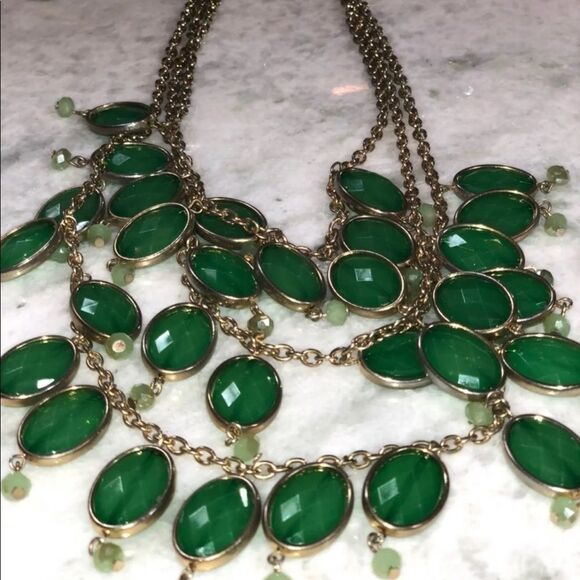 Multi strand green and gold necklace - Picture 3 of 5